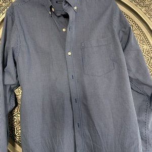 Nordstroms- mens Izod blue gingham print long sleeve button up shirt